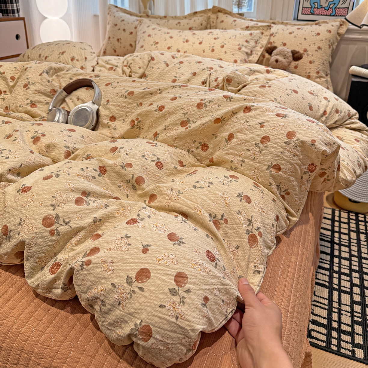 91家纺网 家纺一手货源 找家纺 富米莱（原臻工厂） 2026新款云感泡芙棉小清新印花简约床盖床裙四件套一小红书推荐 简约-秋日果园