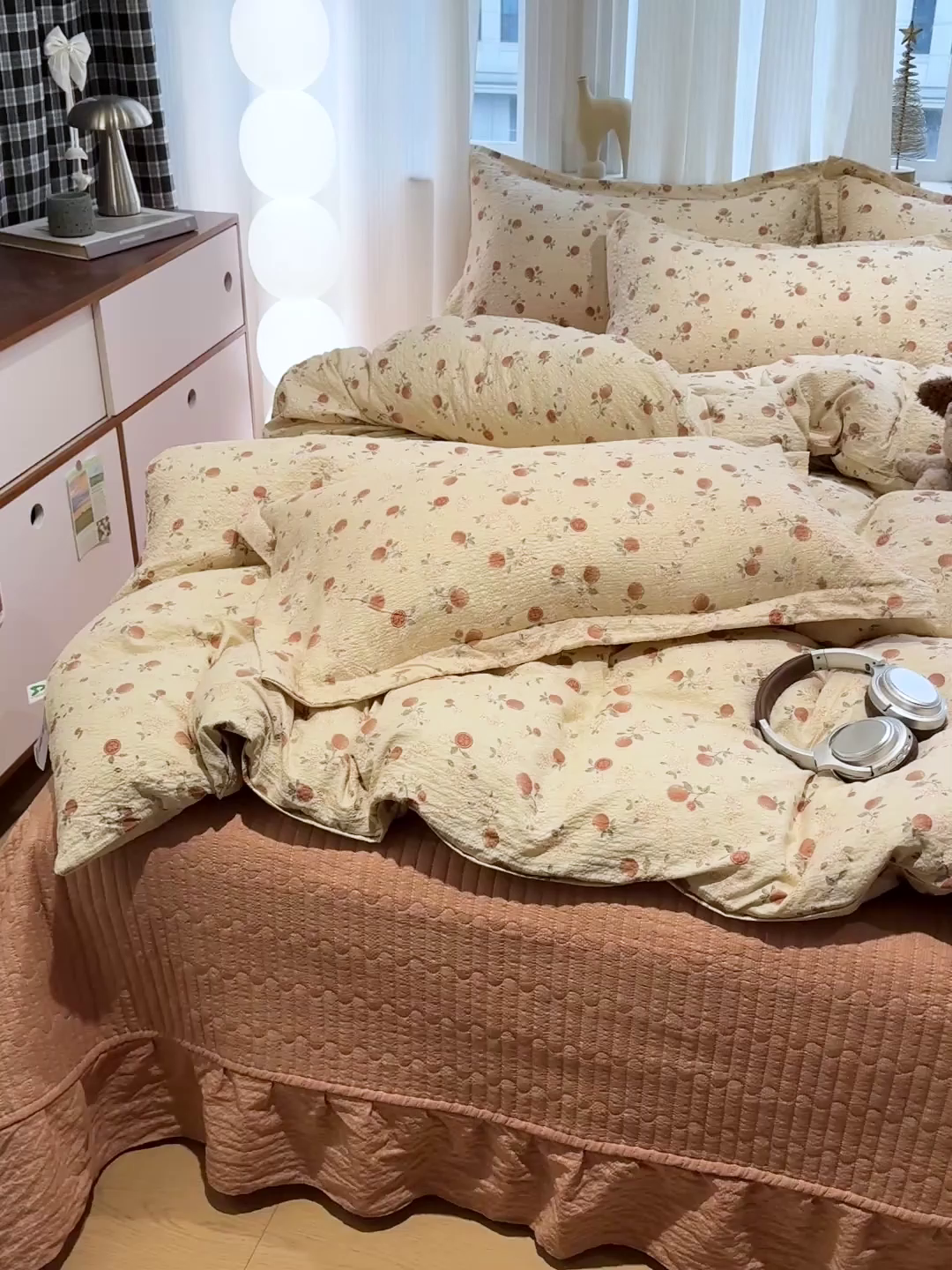 91家纺网 家纺一手货源 找家纺 富米莱（原臻工厂） 2026新款云感泡芙棉小清新印花简约床盖床裙四件套一小红书推荐 简约-秋日果园