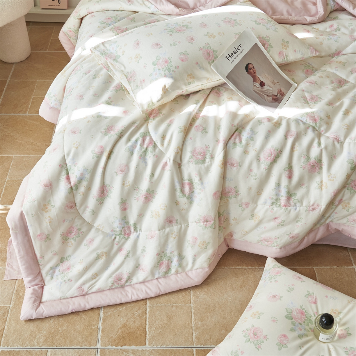 91家纺网 家纺一手货源 找家纺 恬思语家纺 2026春夏新款里外全棉印花棉花夏被空调被夏凉被夏被四件套 兰玲花语