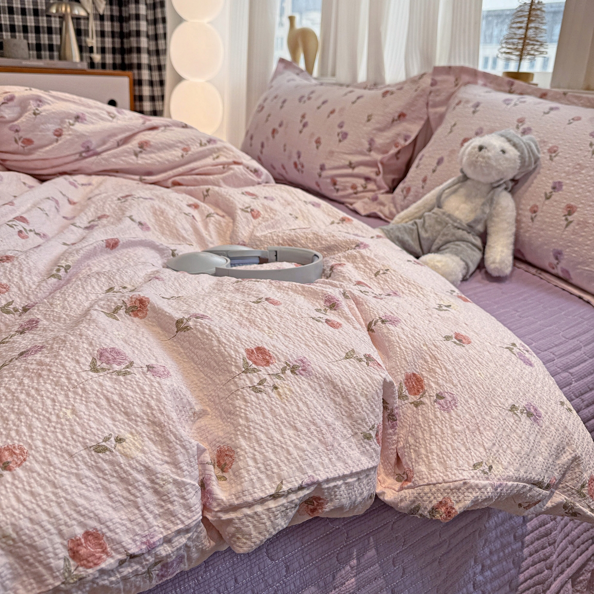 91家纺网 家纺一手货源 找家纺 富米莱（原臻工厂） 2026新款云感泡芙棉小清新印花简约床盖床裙四件套一小红书推荐 简约-紫玫瑰