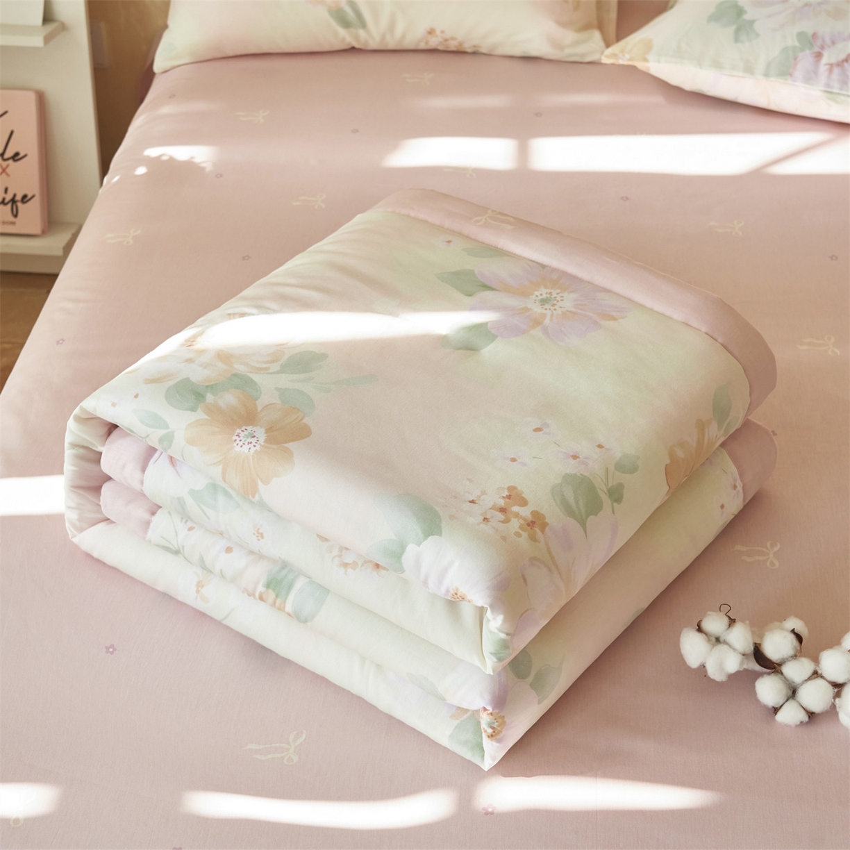 91家纺网 家纺一手货源 找家纺 恬思语家纺 2026春夏新款里外全棉印花棉花夏被空调被夏凉被夏被四件套 四季花园