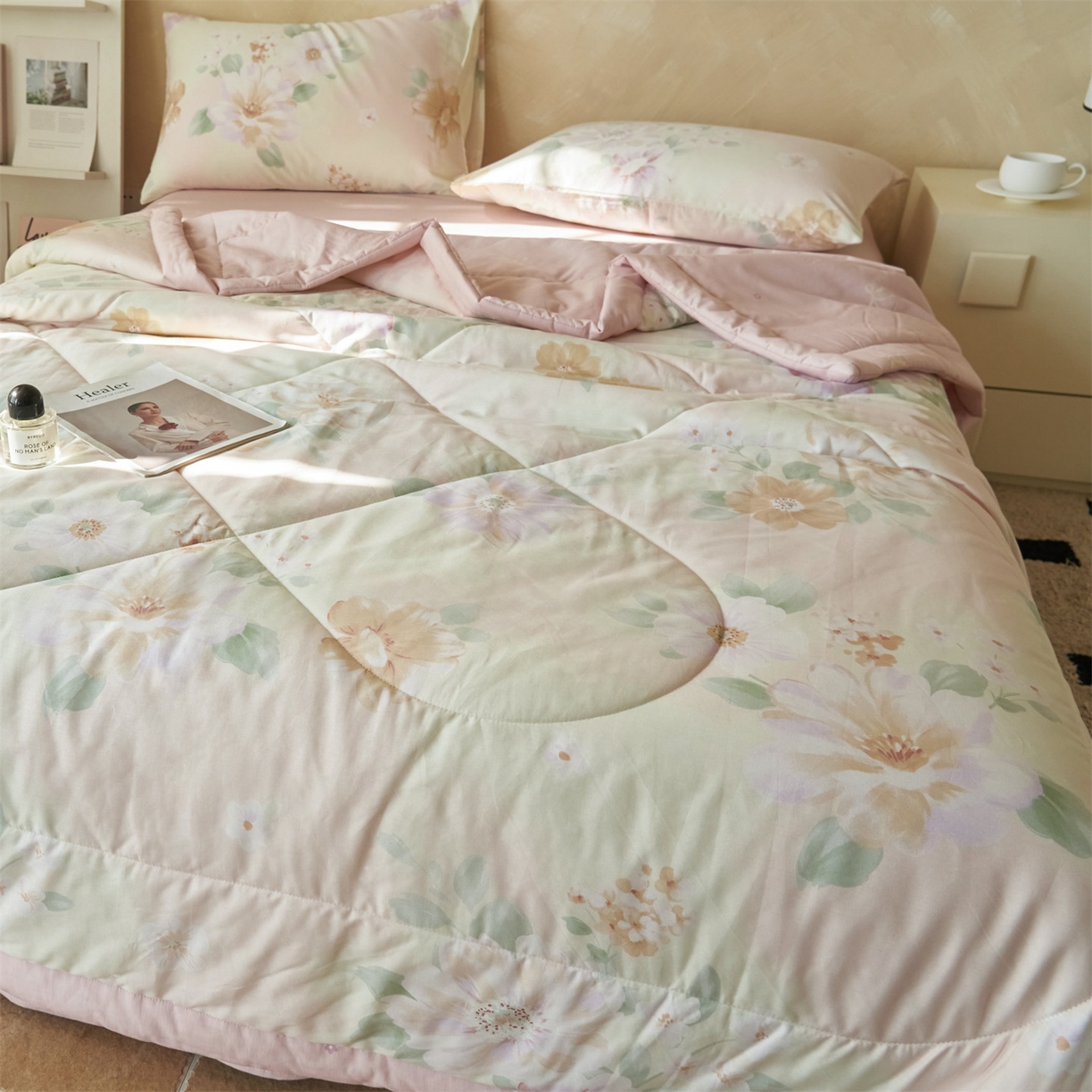 91家纺网 家纺一手货源 找家纺 恬思语家纺 2026春夏新款里外全棉印花棉花夏被空调被夏凉被夏被四件套 四季花园