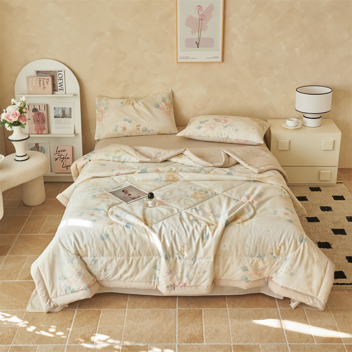 91家纺网 家纺一手货源 找家纺 恬思语家纺 2026春夏新款里外全棉印花棉花夏被空调被夏凉被夏被四件套 四季花园-咖