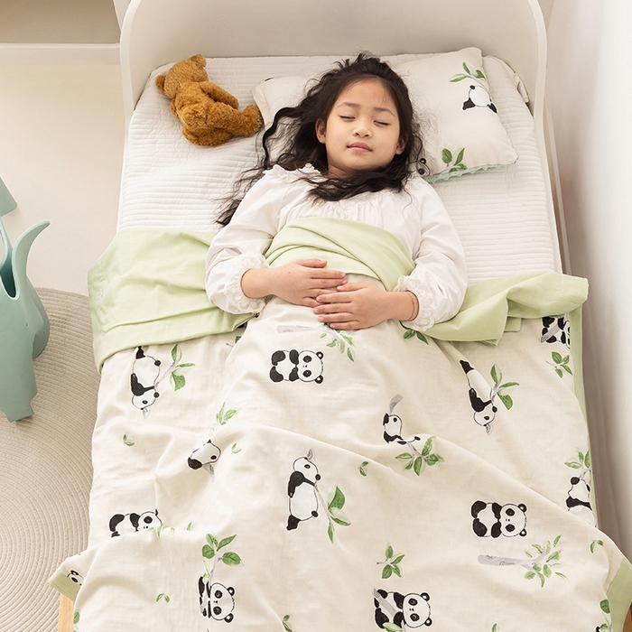 91家纺网 家纺一手货源 找家纺 嗨生活 2025新款牛奶绒多功能儿童盖毯式可脱卸被套大豆被芯幼儿园被子 儿童被子 爱心小熊