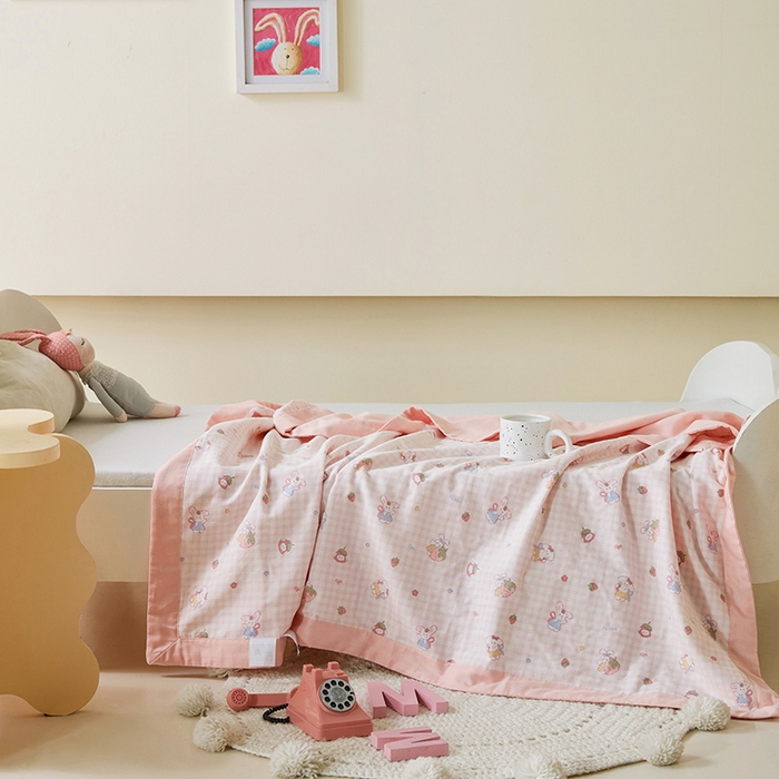 91家纺网 家纺一手货源 找家纺 嗨生活 2026新款7A抗菌全棉纱布夏被儿童夏被幼儿园夏被夏被毯 格子兔