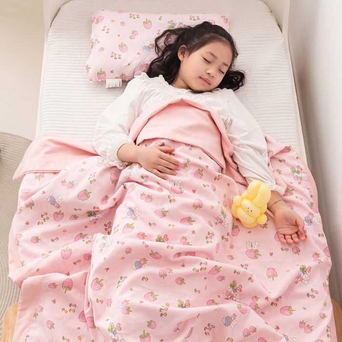 嗨生活 2026新款7A抗菌全棉纱布夏被儿童夏被幼儿园夏被夏被毯 草莓兔兔