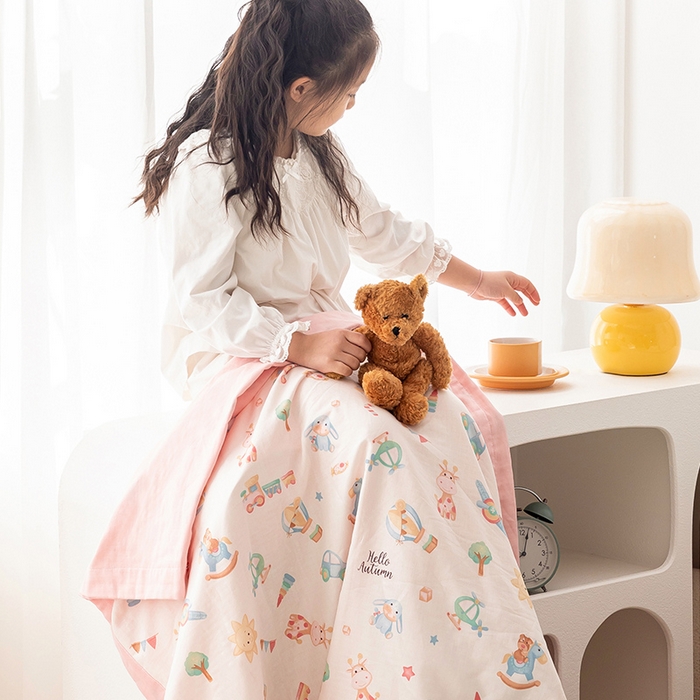 91家纺网 家纺一手货源 找家纺 嗨生活 2026新款7A抗菌全棉纱布夏被儿童夏被幼儿园夏被夏被毯 玩具屋