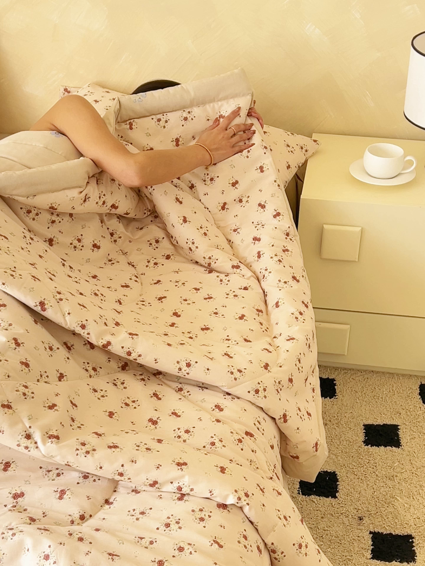 91家纺网 家纺一手货源 找家纺 恬思语家纺 2026春夏新款里外全棉印花棉花夏被空调被夏凉被夏被四件套 薇薇安-粉