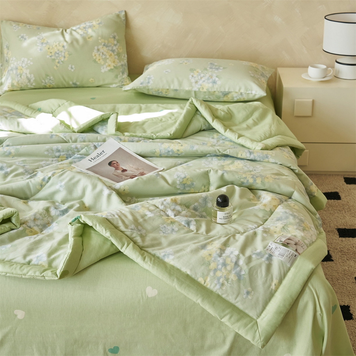 91家纺网 家纺一手货源 找家纺 恬思语家纺 2026春夏新款里外全棉印花棉花夏被空调被夏凉被夏被四件套 夏日花圃