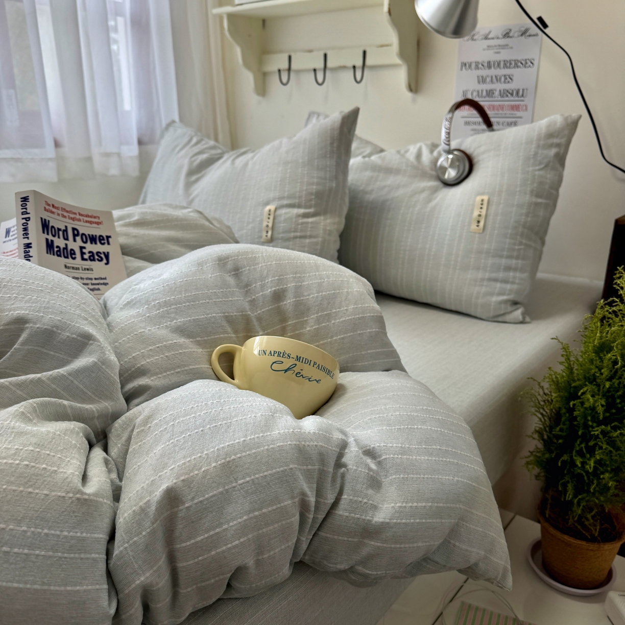 91家纺网 家纺一手货源 找家纺 阿曼达 2026新款简约素色亚麻风纯色无印四件套素然-场景二 素然-浅兰灰