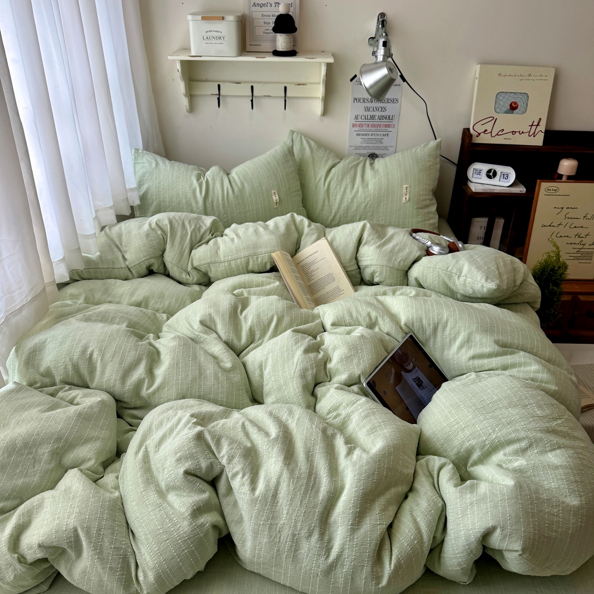 91家纺网 家纺一手货源 找家纺 阿曼达 2026新款简约素色亚麻风纯色无印四件套素然-场景二 素然-浅绿