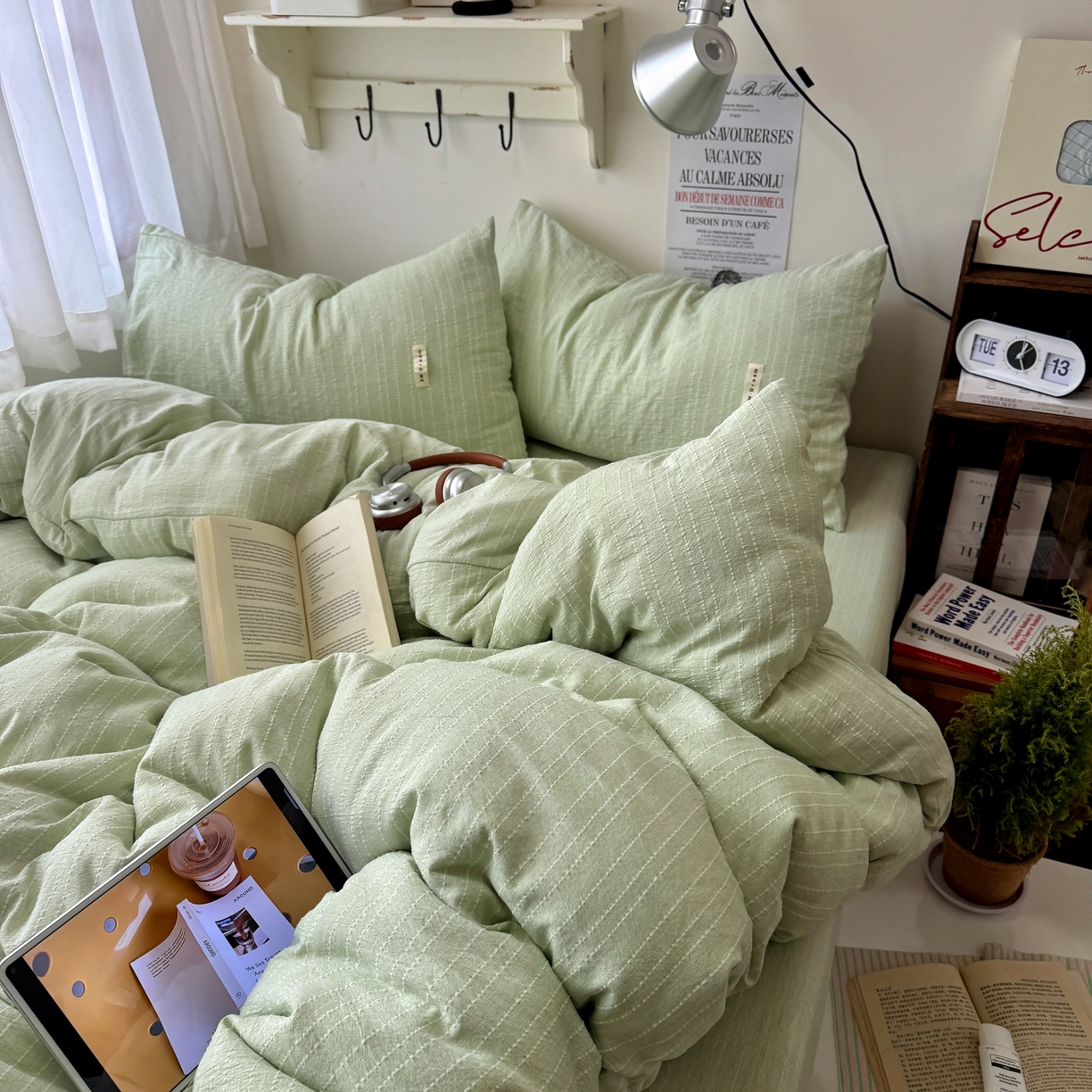 91家纺网 家纺一手货源 找家纺 阿曼达 2026新款简约素色亚麻风纯色无印四件套素然-场景二 素然-浅绿