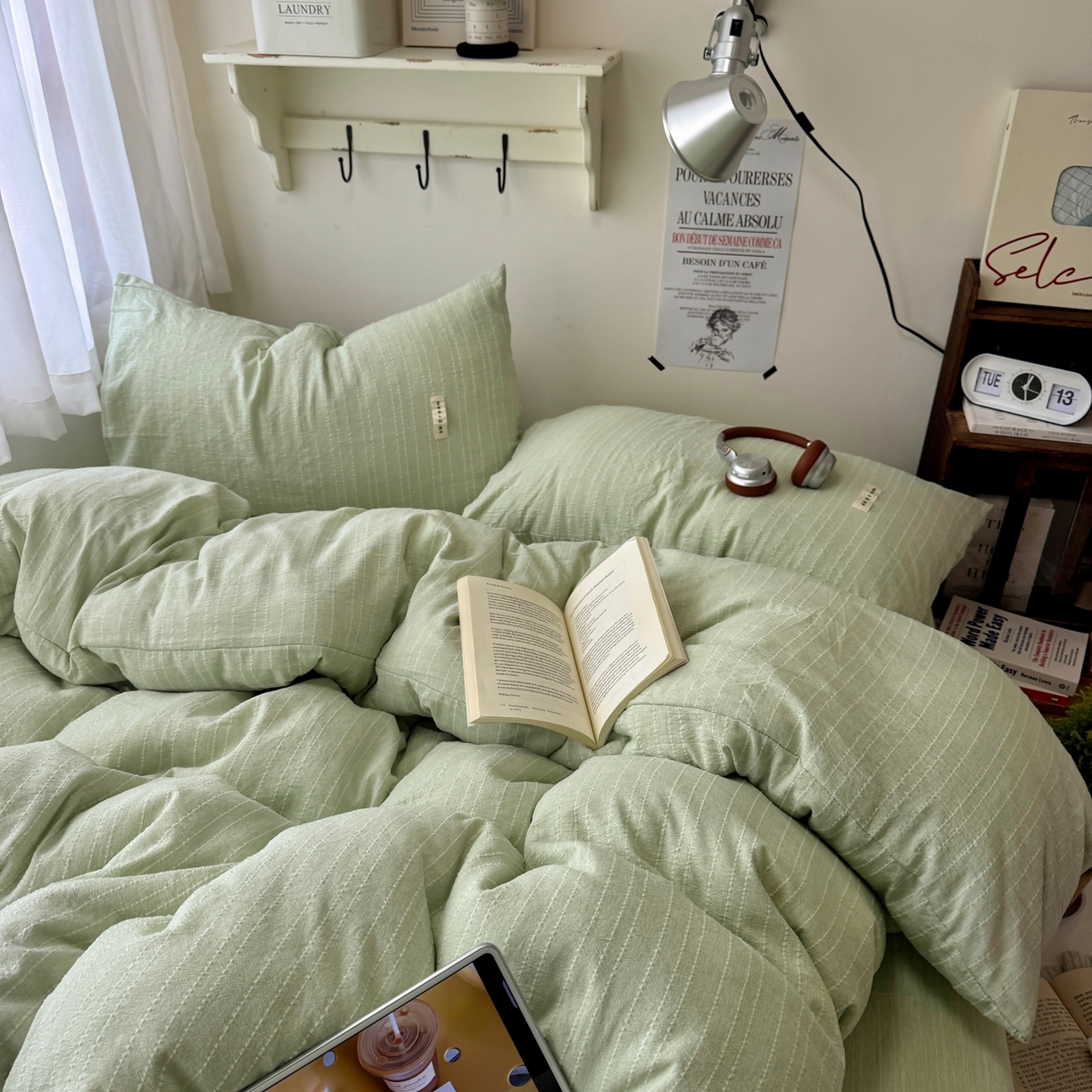 91家纺网 家纺一手货源 找家纺 阿曼达 2026新款简约素色亚麻风纯色无印四件套素然-场景二 素然-浅绿