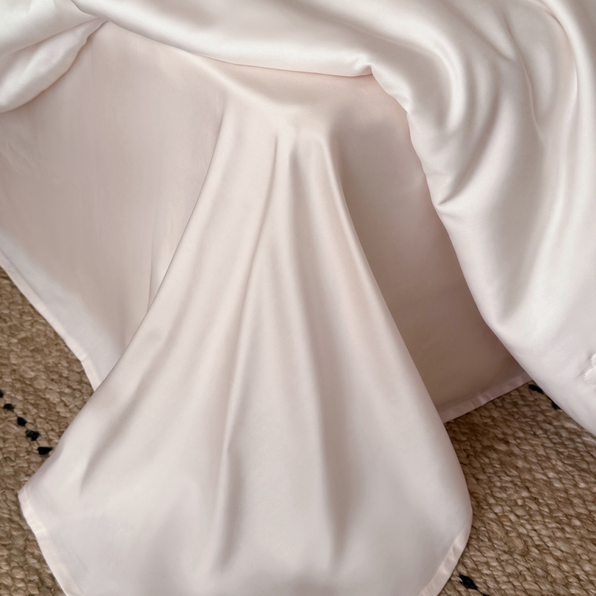 91家纺网 家纺一手货源 找家纺 （总）鹿班家居 2026新款天丝刺绣夏被夏凉被空调被-椿见（标准会员-20元）