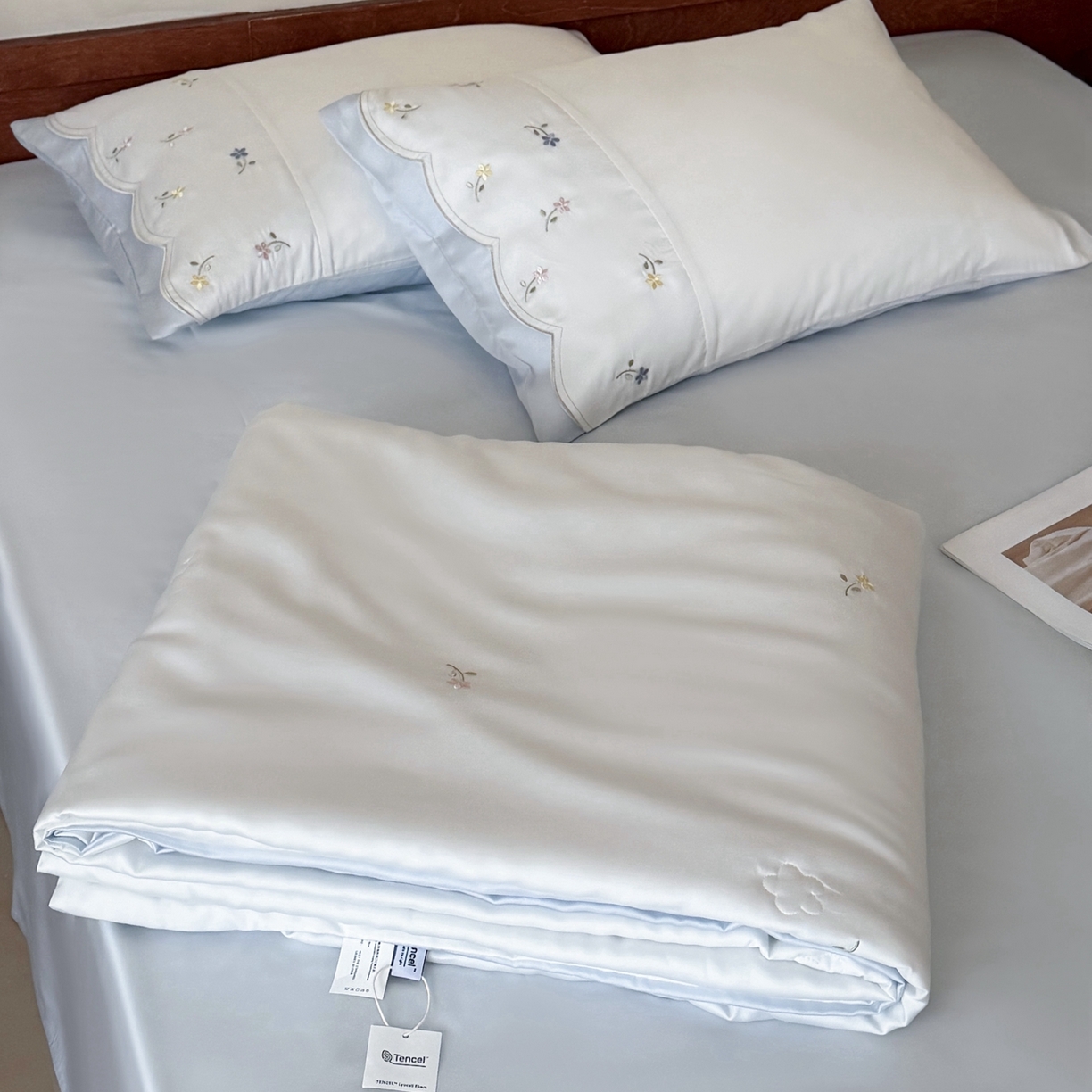 91家纺网 家纺一手货源 找家纺 鹿班家居 2026新款天丝刺绣夏被夏凉被空调被-椿见（标准会员-20元） 椿见-蓝色