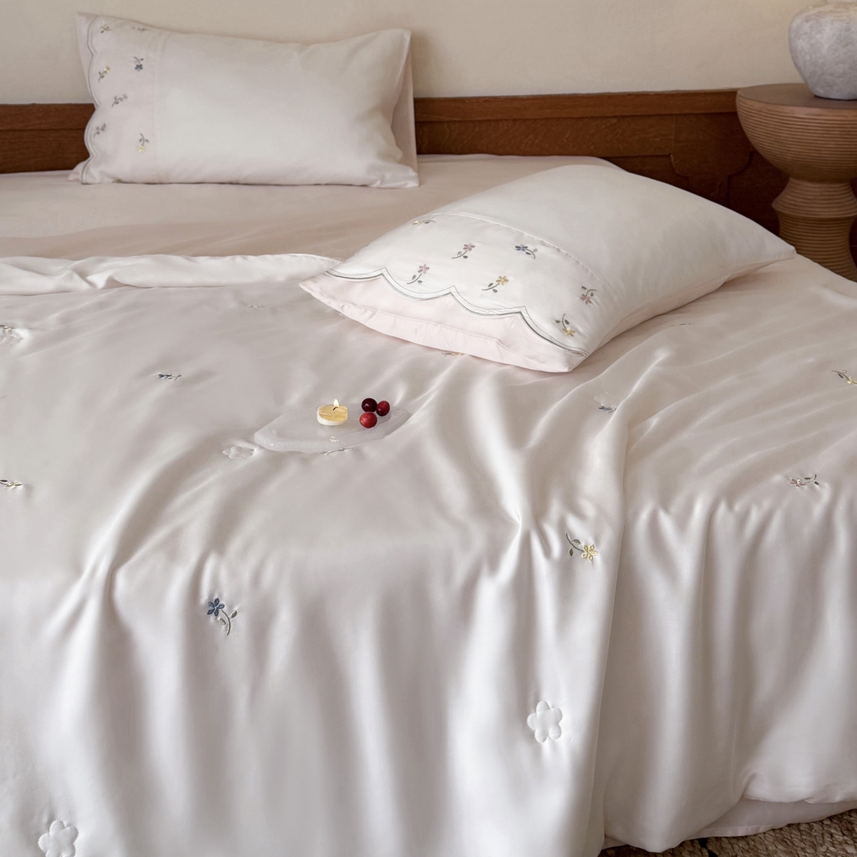 91家纺网 家纺一手货源 找家纺 鹿班家居 2026新款天丝刺绣夏被夏凉被空调被-椿见（标准会员-20元） 椿见-粉色