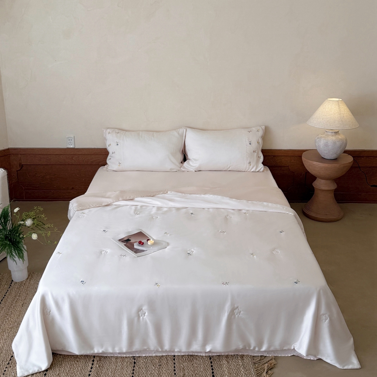 91家纺网 家纺一手货源 找家纺 鹿班家居 2026新款天丝刺绣夏被夏凉被空调被-椿见（标准会员-20元） 椿见-粉色