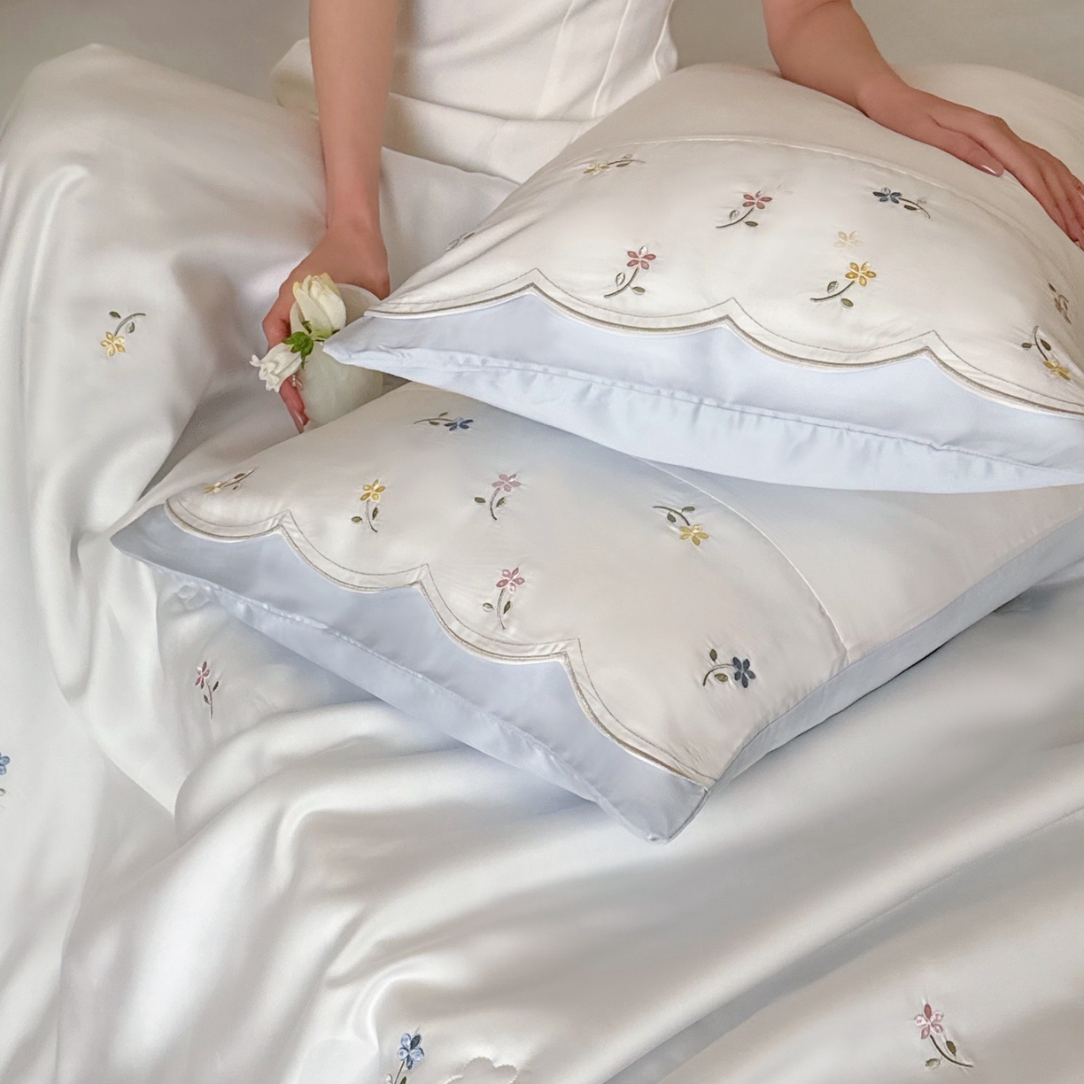 91家纺网 家纺一手货源 找家纺 鹿班家居 2026新款天丝刺绣夏被夏凉被空调被-椿见（标准会员-20元） 椿见-蓝色