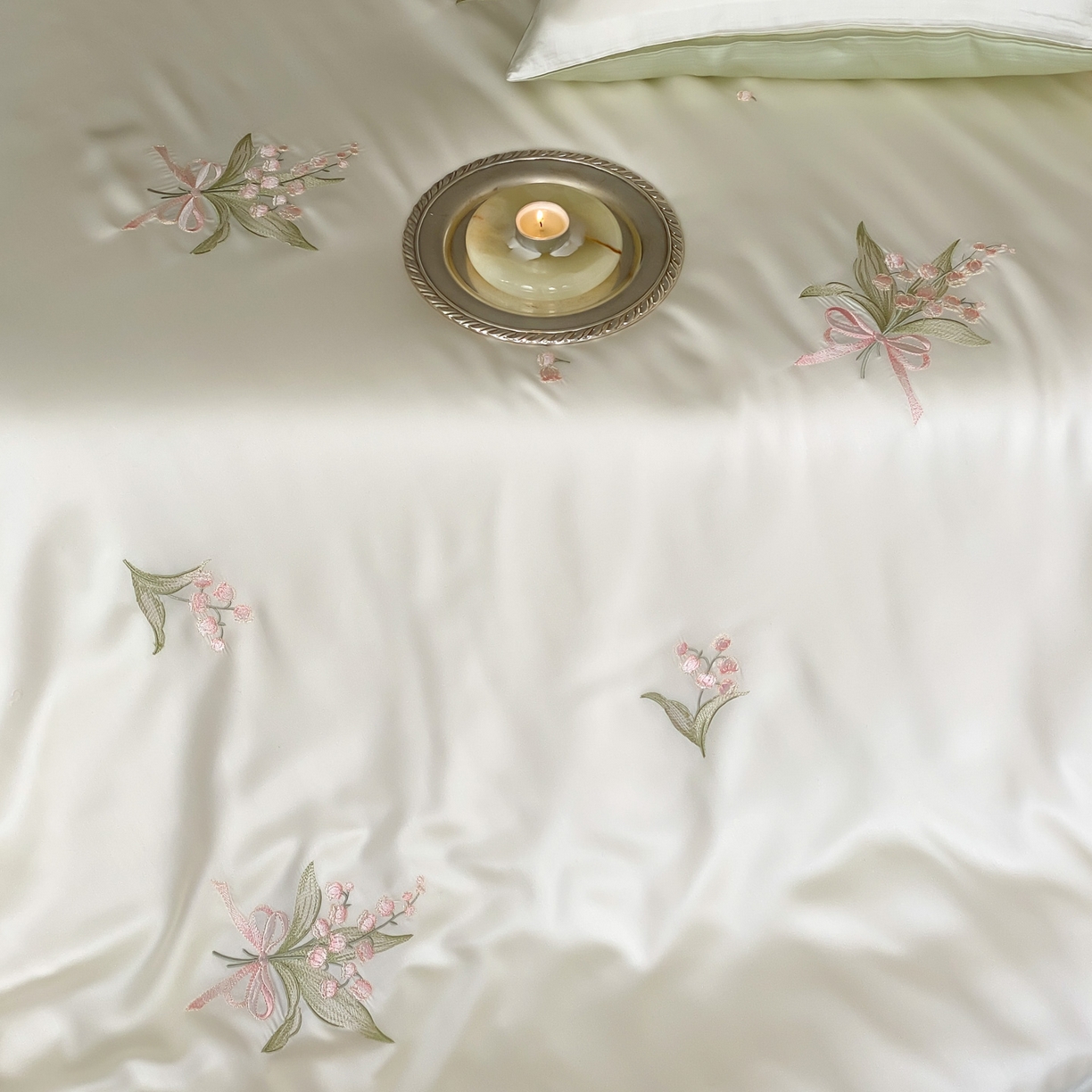 91家纺网 家纺一手货源 找家纺 云栖家居 2026款60支兰精天丝四件套-小香玲 小香铃-绿