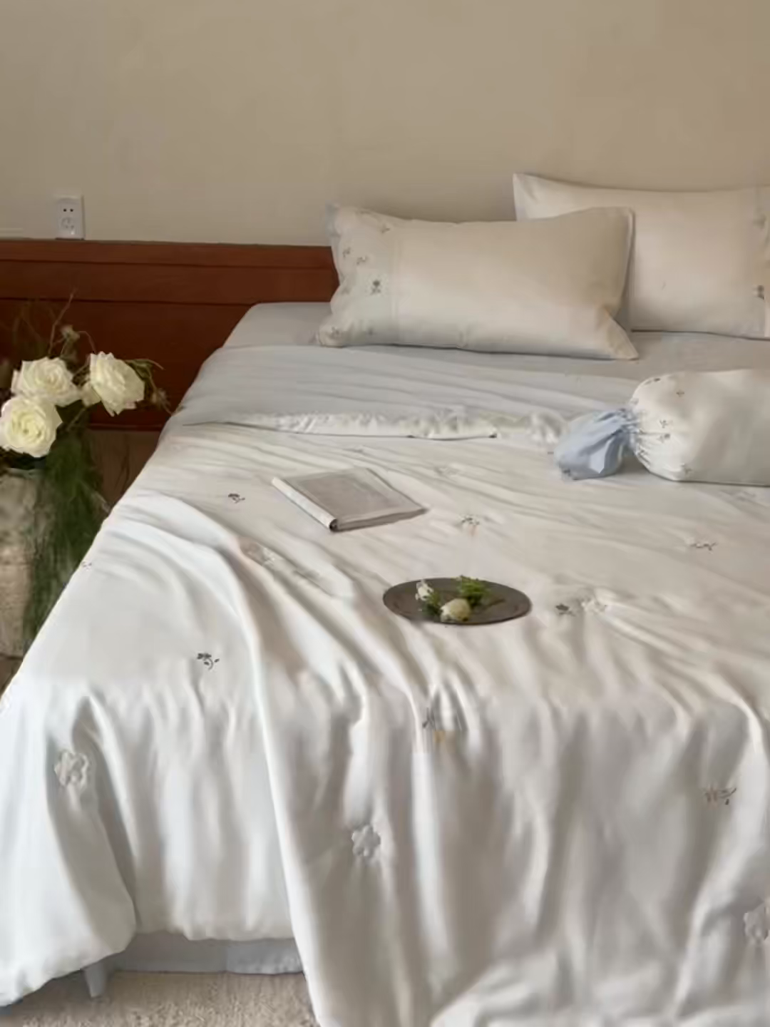 91家纺网 家纺一手货源 找家纺 鹿班家居 2026新款天丝刺绣夏被夏凉被空调被-椿见（标准会员-20元） 椿见-蓝色