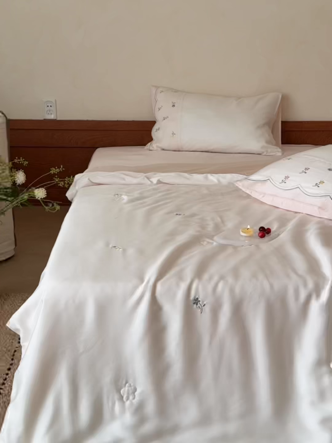 91家纺网 家纺一手货源 找家纺 （总）鹿班家居 2026新款天丝刺绣夏被夏凉被空调被-椿见（标准会员-20元）