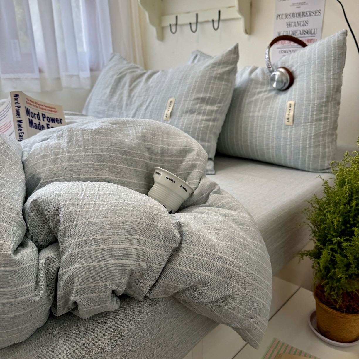 91家纺网 家纺一手货源 找家纺 阿曼达 2026新款简约素色亚麻风纯色无印四件套素然-场景二 素然-中兰