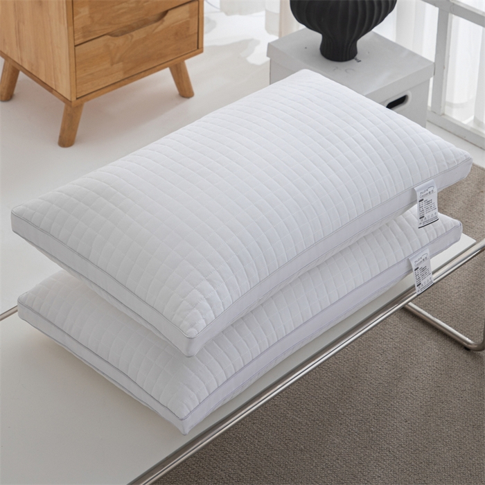 91家纺网 家纺一手货源 找家纺 仁宇枕业 2026新款简约跑量实惠款绗绣四方格单边双边舒适枕头枕芯 简约格子舒适枕-白色