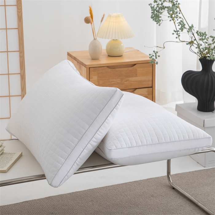 91家纺网 家纺一手货源 找家纺 仁宇枕业 2026新款简约跑量实惠款绗绣四方格单边双边舒适枕头枕芯 简约格子舒适枕-白色