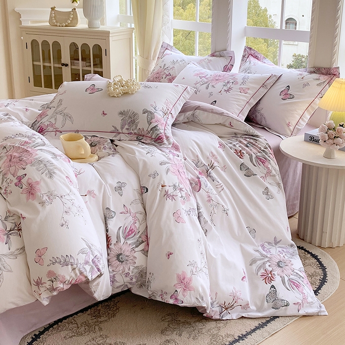 91家纺网 家纺一手货源 找家纺 星期三家纺 2026春夏新款铂金全棉纯棉13372印花四件套 安若-红