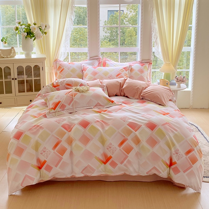 91家纺网 家纺一手货源 找家纺 星期三家纺 2026春夏新款铂金全棉纯棉13372印花四件套 布鲁斯-红