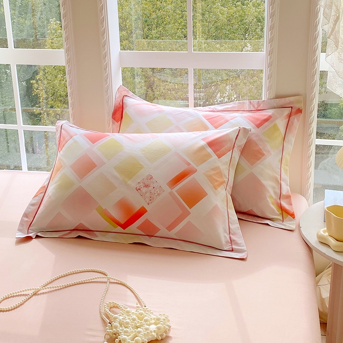 91家纺网 家纺一手货源 找家纺 星期三家纺 2026春夏新款铂金全棉纯棉13372印花四件套 布鲁斯-红