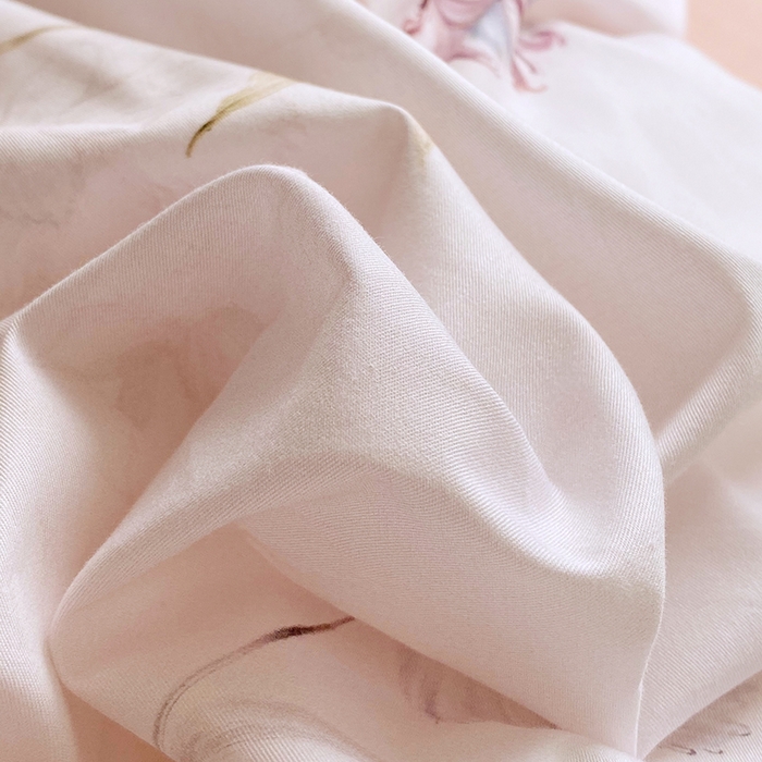 91家纺网 家纺一手货源 找家纺 星期三家纺 2026春夏新款铂金全棉纯棉13372印花四件套 花盈-粉