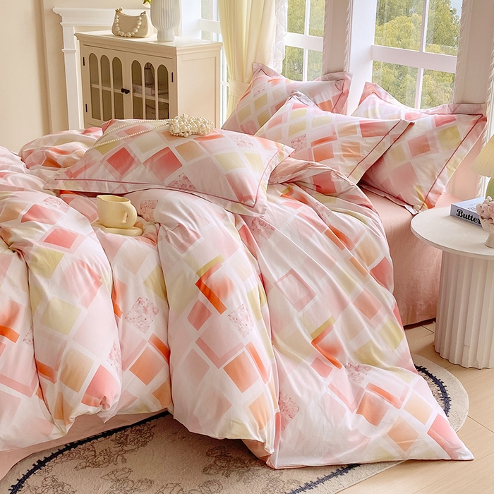 91家纺网 家纺一手货源 找家纺 星期三家纺 2026春夏新款铂金全棉纯棉13372印花四件套 布鲁斯-红