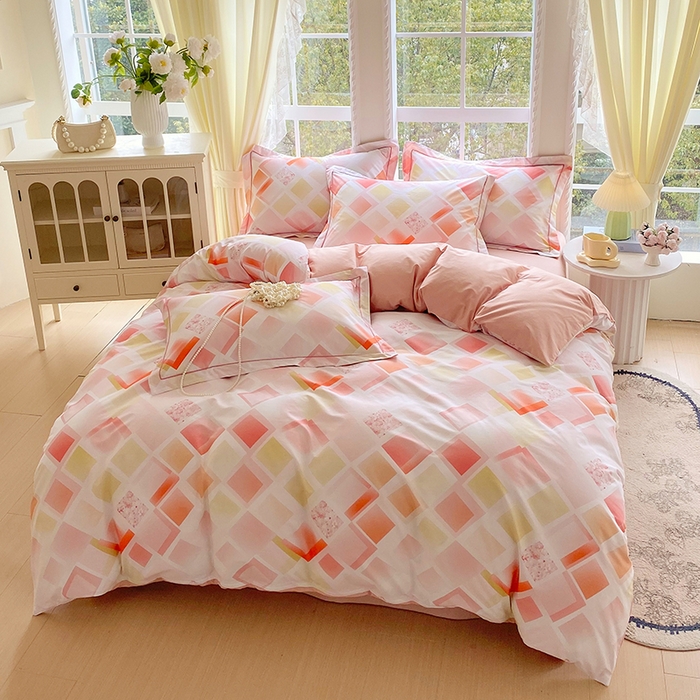 91家纺网 家纺一手货源 找家纺 星期三家纺 2026春夏新款铂金全棉纯棉13372印花四件套 布鲁斯-红