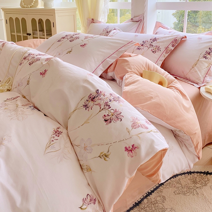 91家纺网 家纺一手货源 找家纺 星期三家纺 2026春夏新款铂金全棉纯棉13372印花四件套 花盈-粉