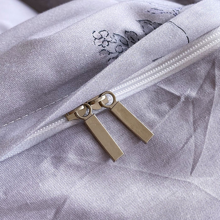 91家纺网 家纺一手货源 找家纺 星期三家纺 2026春夏新款铂金全棉纯棉13372印花四件套 月影-灰