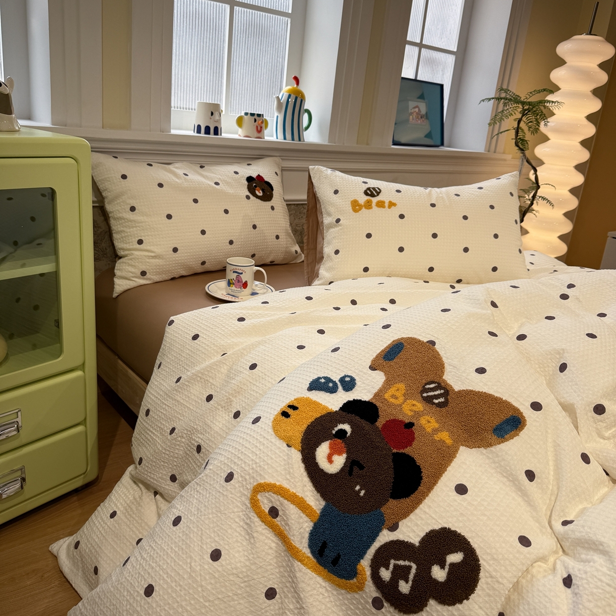 91家纺网 家纺一手货源 找家纺 珺柔家纺 2026新款卡通华夫格毛巾绣四件套 倒立小熊