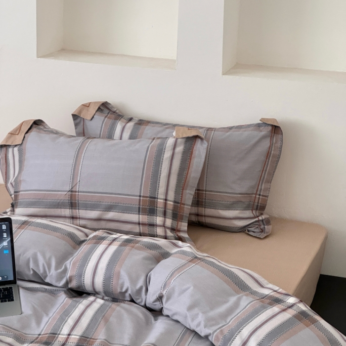 91家纺网 家纺一手货源 找家纺 薏思家纺 2026春夏新款全棉纯棉铂金棉数码印花四件套 印象都市灰