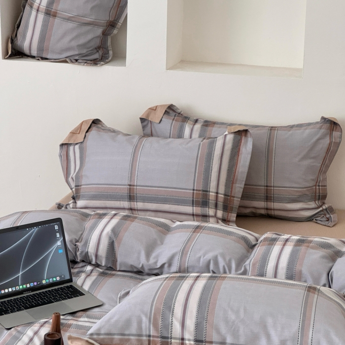 91家纺网 家纺一手货源 找家纺 薏思家纺 2026春夏新款全棉纯棉铂金棉数码印花四件套 印象都市灰