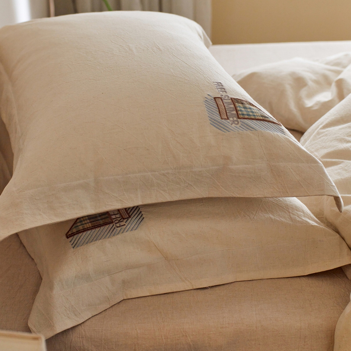 91家纺网 家纺一手货源 找家纺 （总）艾莱家纺 2026春夏新款A类棉麻贴布刺绣加厚四件套-杰森