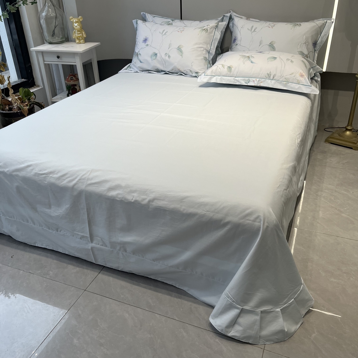 91家纺网 家纺一手货源 找家纺 薏思家纺 2026春夏新款全棉纯棉铂金棉数码印花四件套 风之韵蓝