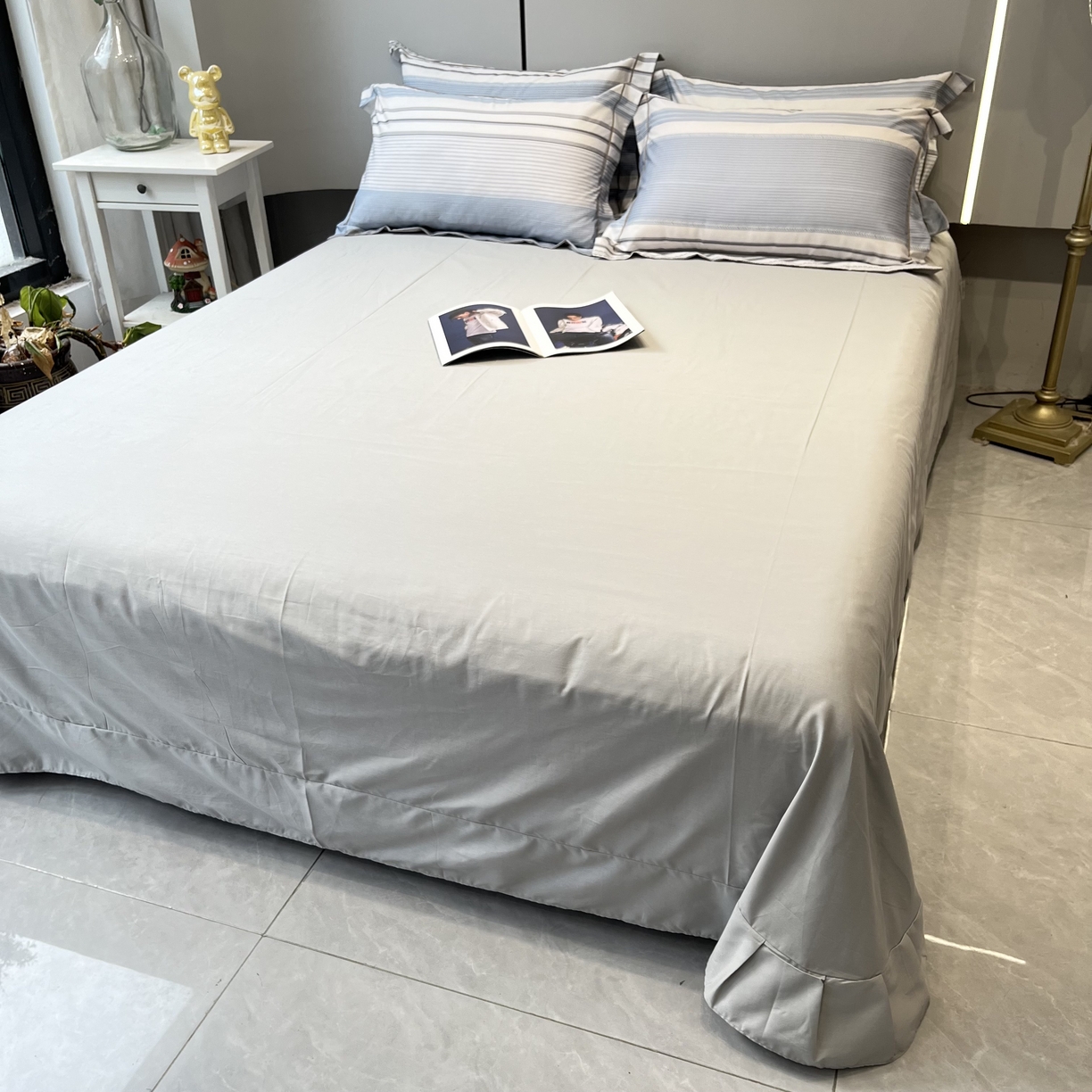 91家纺网 家纺一手货源 找家纺 薏思家纺 2026春夏新款全棉纯棉铂金棉数码印花四件套 暮光蓝