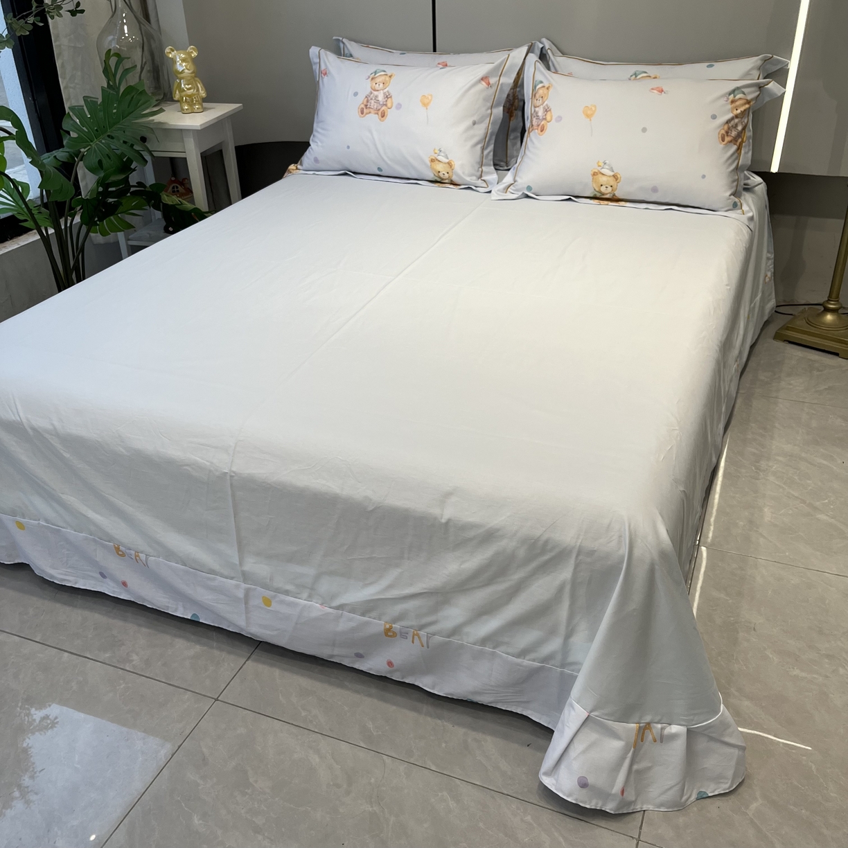 91家纺网 家纺一手货源 找家纺 薏思家纺 2026春夏新款全棉纯棉铂金棉数码印花四件套 米悠熊