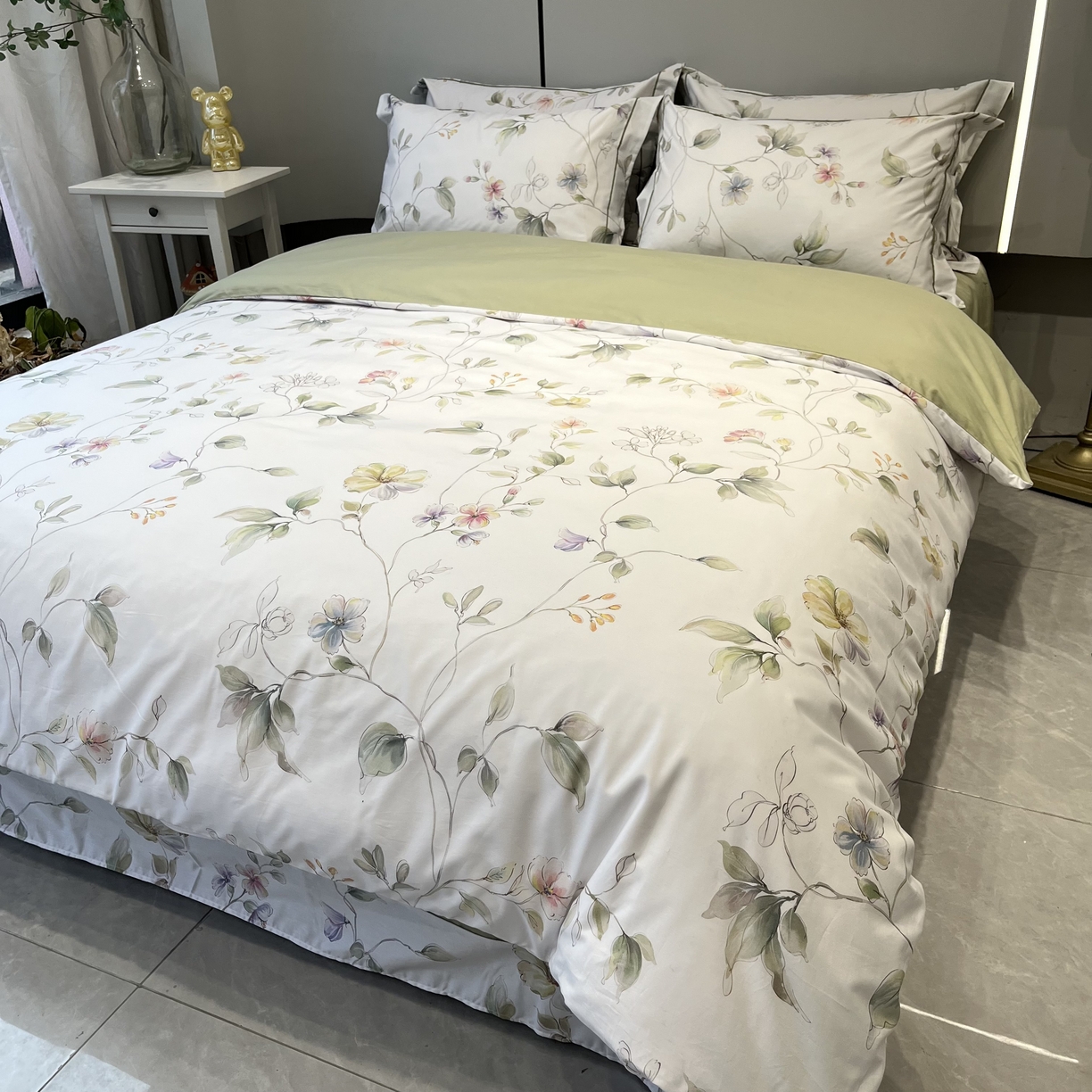 91家纺网 家纺一手货源 找家纺 薏思家纺 2026春夏新款全棉纯棉铂金棉数码印花四件套 风之韵米