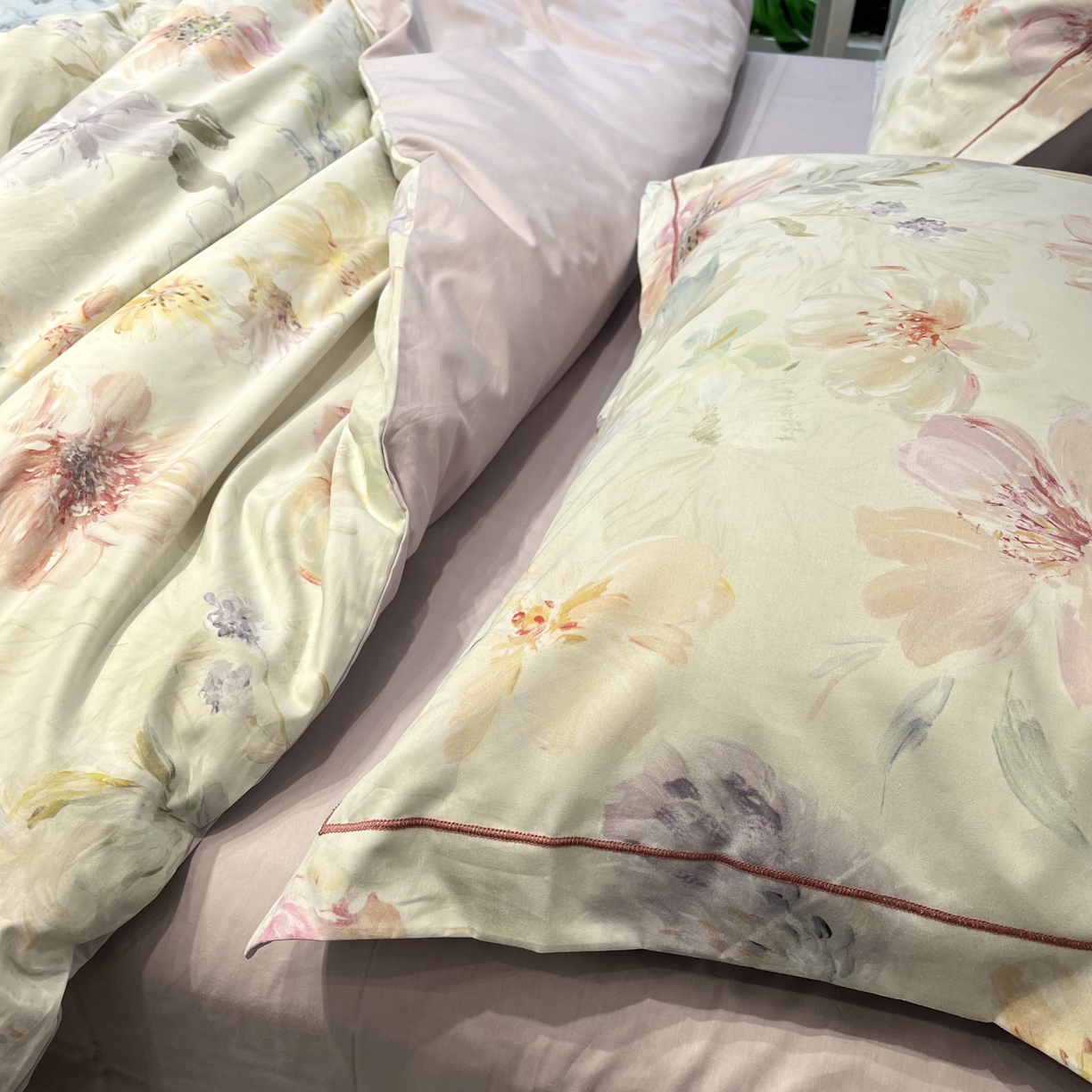 91家纺网 家纺一手货源 找家纺 薏思家纺 2026春夏新款全棉纯棉铂金棉数码印花四件套 满庭香