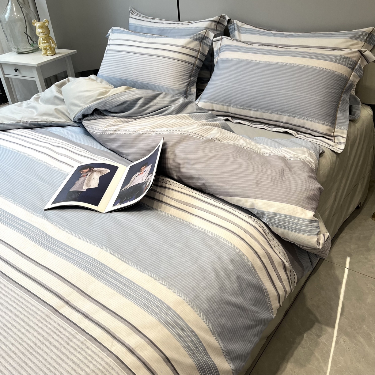 91家纺网 家纺一手货源 找家纺 薏思家纺 2026春夏新款全棉纯棉铂金棉数码印花四件套 暮光蓝