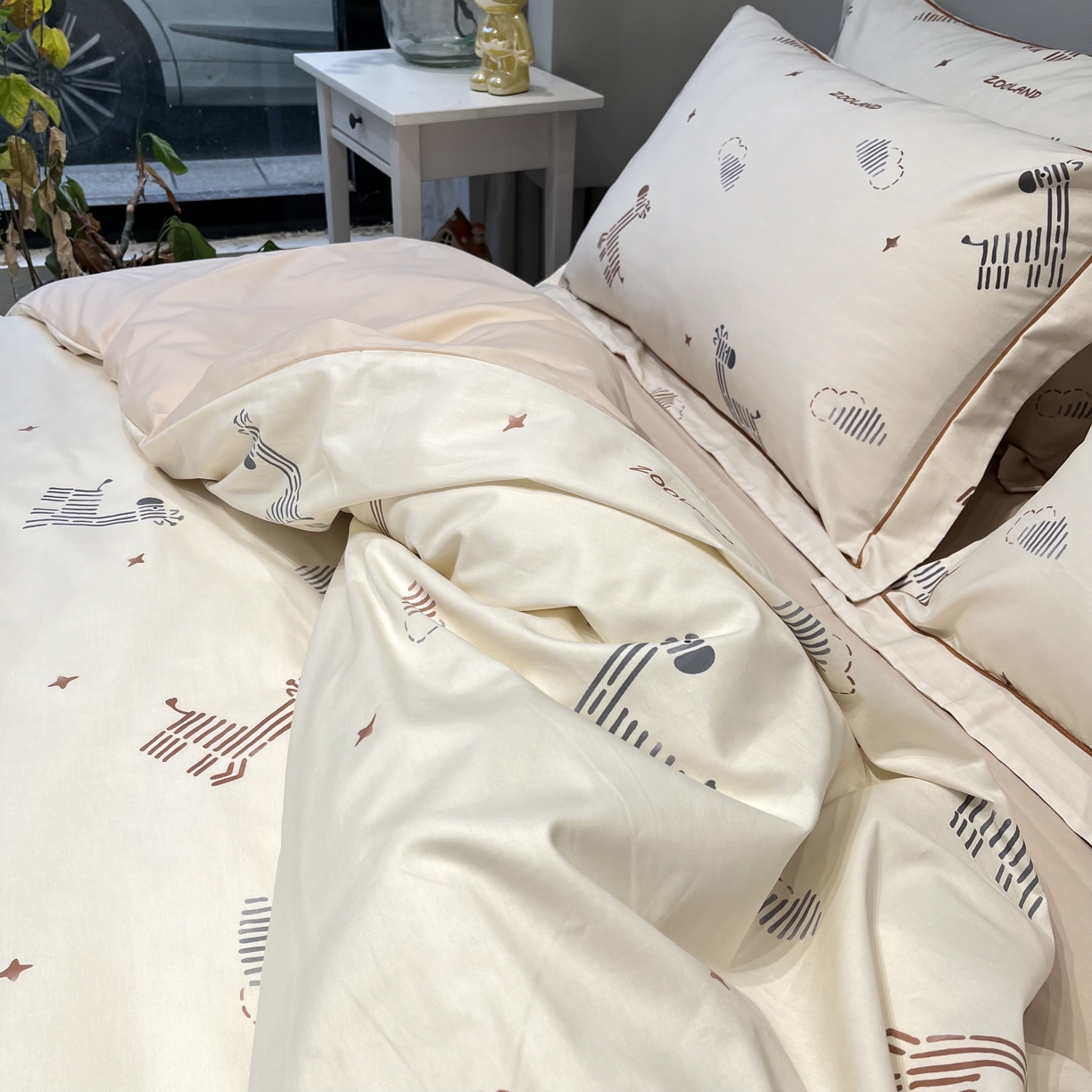 91家纺网 家纺一手货源 找家纺 薏思家纺 2026春夏新款全棉纯棉铂金棉数码印花四件套 斑马