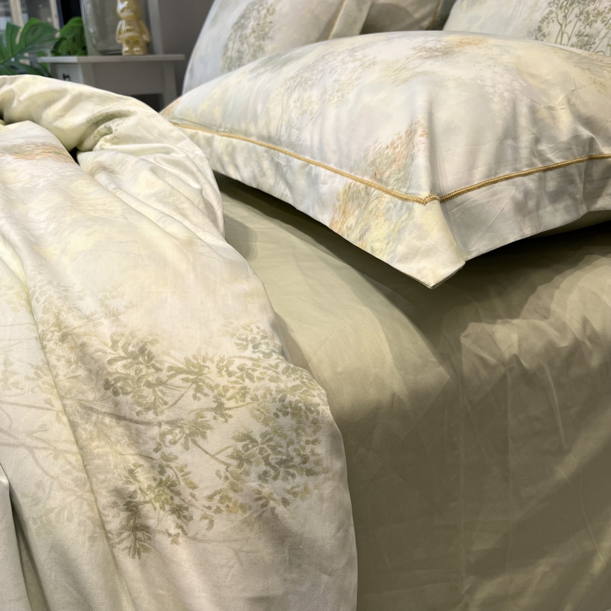 91家纺网 家纺一手货源 找家纺 薏思家纺 2026春夏新款全棉纯棉铂金棉数码印花四件套 幸福里绿