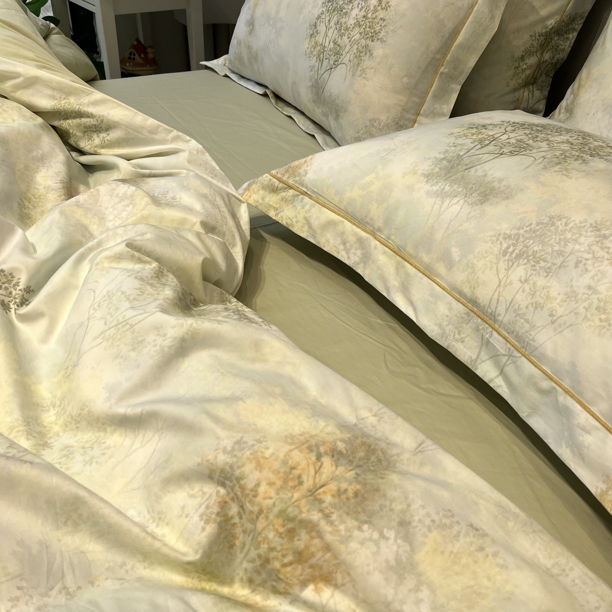 91家纺网 家纺一手货源 找家纺 薏思家纺 2026春夏新款全棉纯棉铂金棉数码印花四件套 幸福里绿