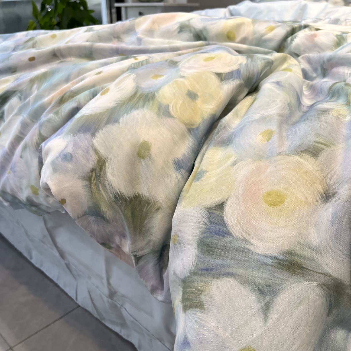 91家纺网 家纺一手货源 找家纺 薏思家纺 2026春夏新款全棉纯棉铂金棉数码印花四件套 春山浪漫